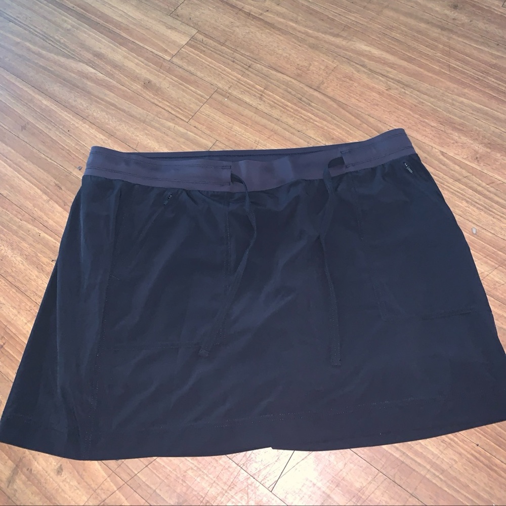 Athleta Black Chelsea Cargo Skort Women’s Size 24 Tennis Pickleball